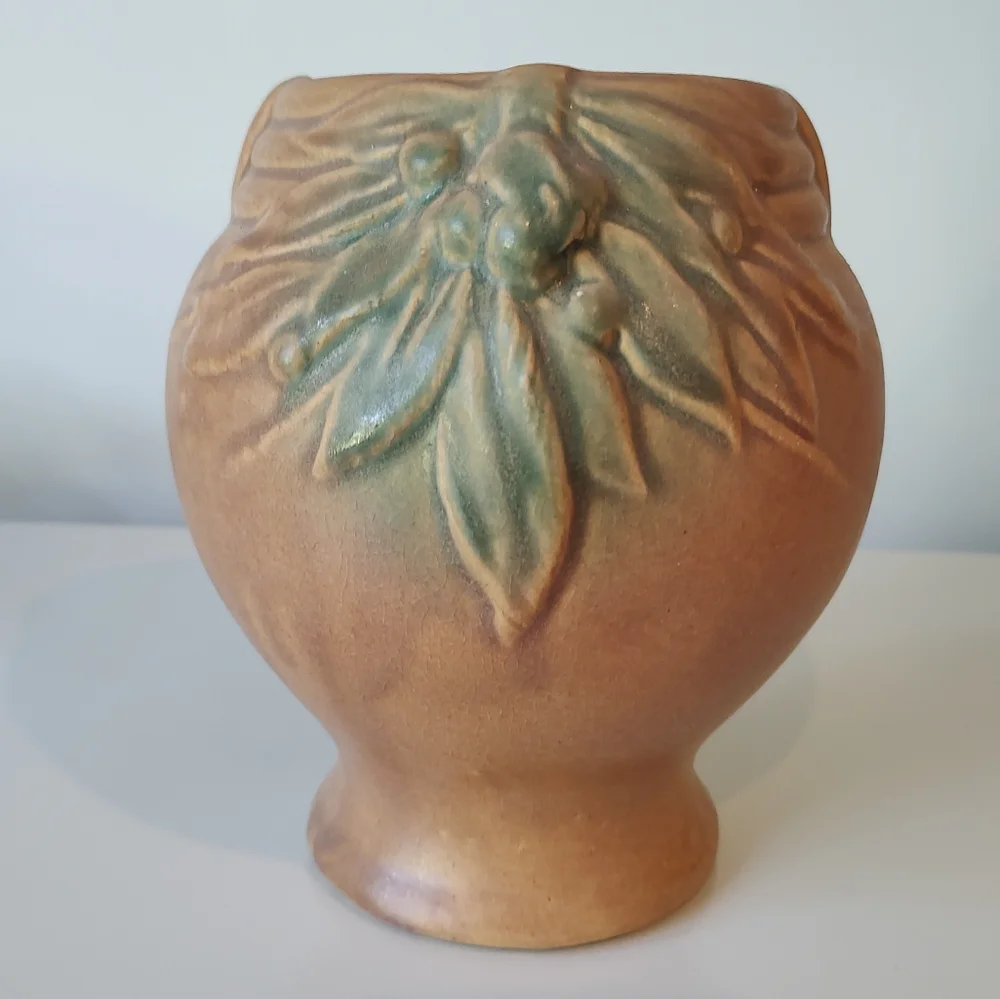 McCoy Pottery Vintage Matte Leaves And Berries Jardiniere Brown Green 1930s